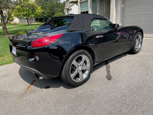 Used 2007 Pontiac Solstice GXP w/ Premium Package RWD image 8