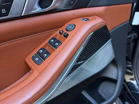 Used 2021 BMW X5 M50i w/ Executive Package image 26