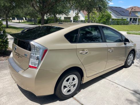Used 2011 Toyota Prius Three w/ Navigation Pkg FWD image 12