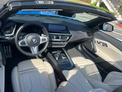 Used 2020 BMW Z4 M40i w/ Driving Assistance Package image 11