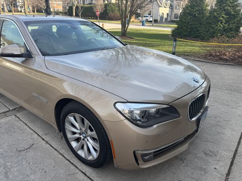 Used 2013 BMW 740i RWD image 6