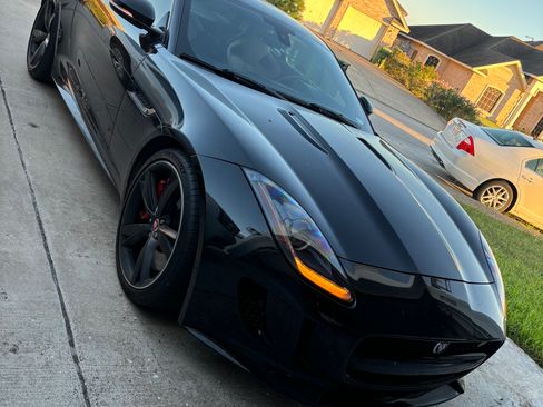 Used 2015 Jaguar F-TYPE R image 5