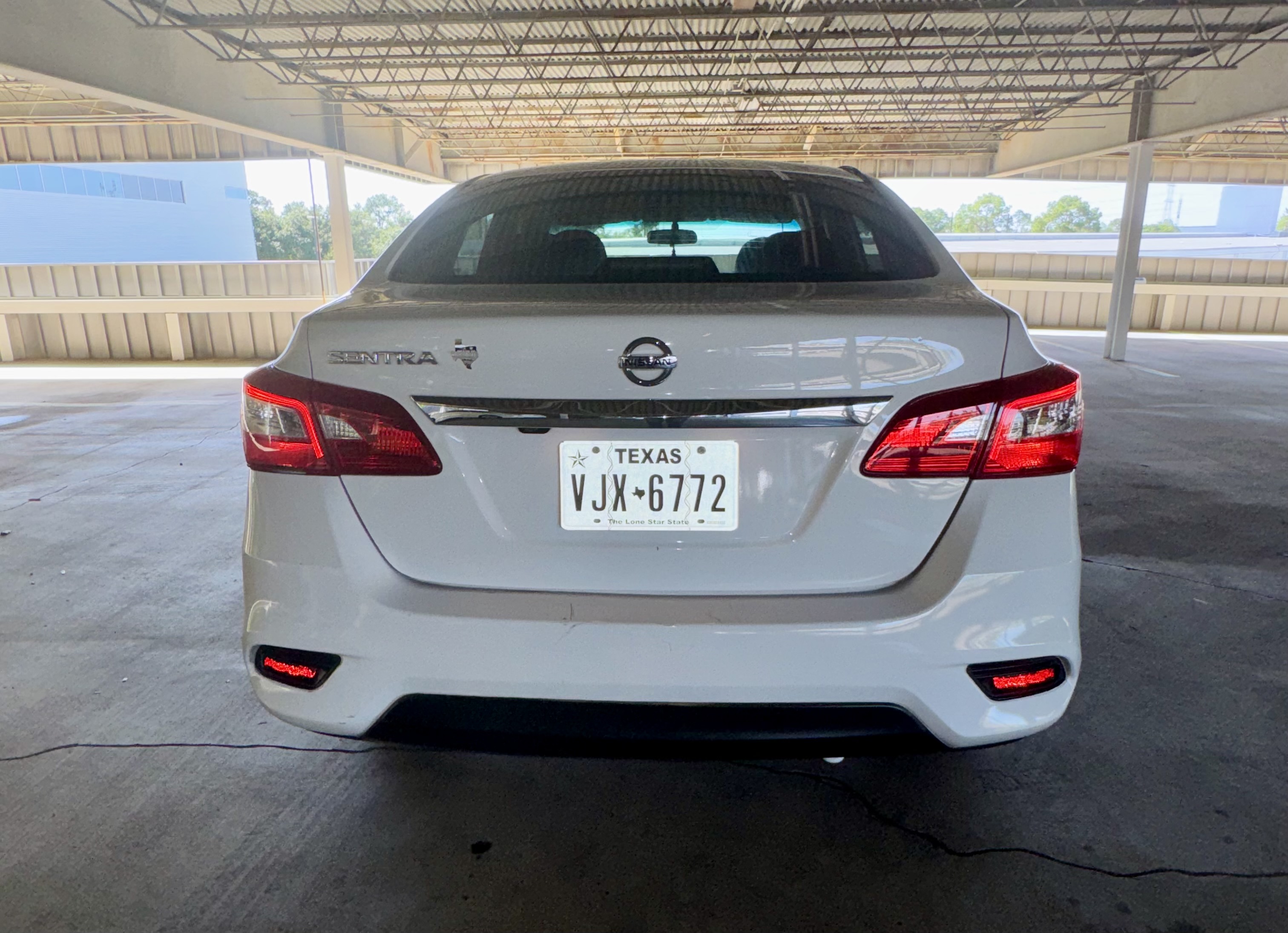 Used 2019 Nissan Sentra S FWD image 4