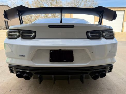 Used 2021 Chevrolet Camaro SS image 10