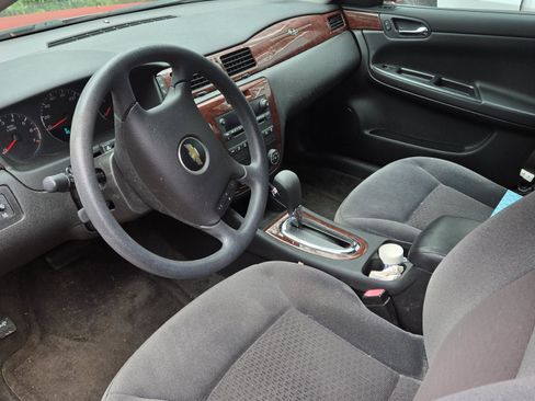 Used 2009 Chevrolet Impala LT image 11