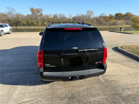 Used 2007 GMC Yukon SLT w/ SLT Preferred Equipment Group image 5