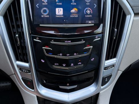 Used 2014 Cadillac SRX Luxury w/ Driver Awareness Package AWD/4WD image 15