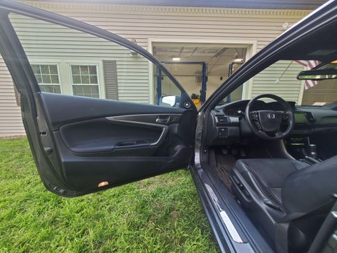 Used 2016 Honda Accord EX-L image 16