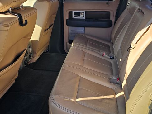 Used 2012 Ford F150 Lariat w/ Lariat Chrome Pkg image 6