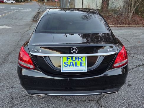 Used 2016 Mercedes-Benz C 300 4MATIC Sedan image 4