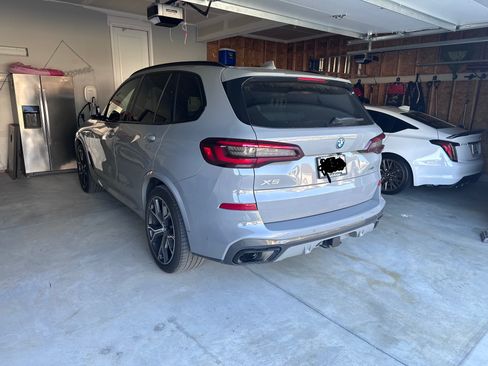 Used 2026 BMW X5 xDrive50e image 6