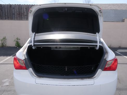 Used 2013 Hyundai Sonata Limited w/ Premium Pkg image 6