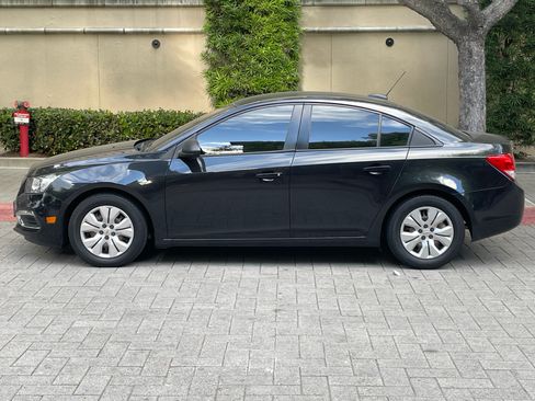 Used 2016 Chevrolet Cruze LS FWD image 6