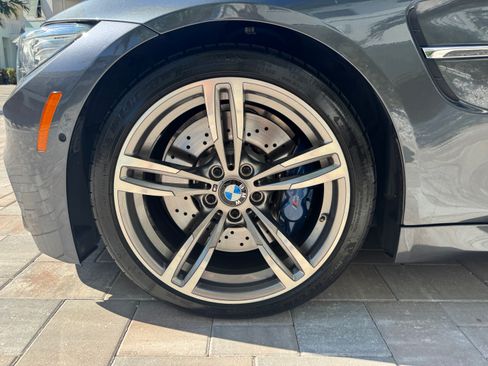 Used 2015 BMW M4 Convertible image 22