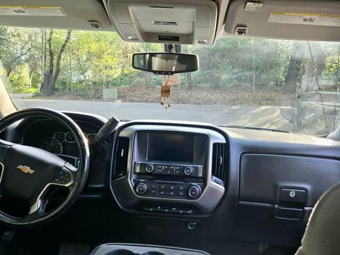 Used 2019 Chevrolet Silverado 1500 LT image 9