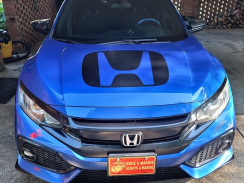 Used 2017 Honda Civic Sport image 8