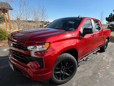 Used 2023 Chevrolet Silverado 1500 RST image 1