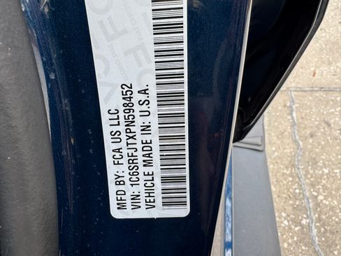 Used 2023 RAM 1500 Laramie image 9