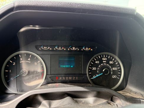 Used 2015 Ford F150 XLT w/ Trailer Tow Package image 16