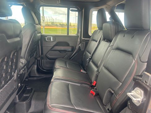 Used 2020 Jeep Wrangler Unlimited Rubicon AWD/4WD image 10