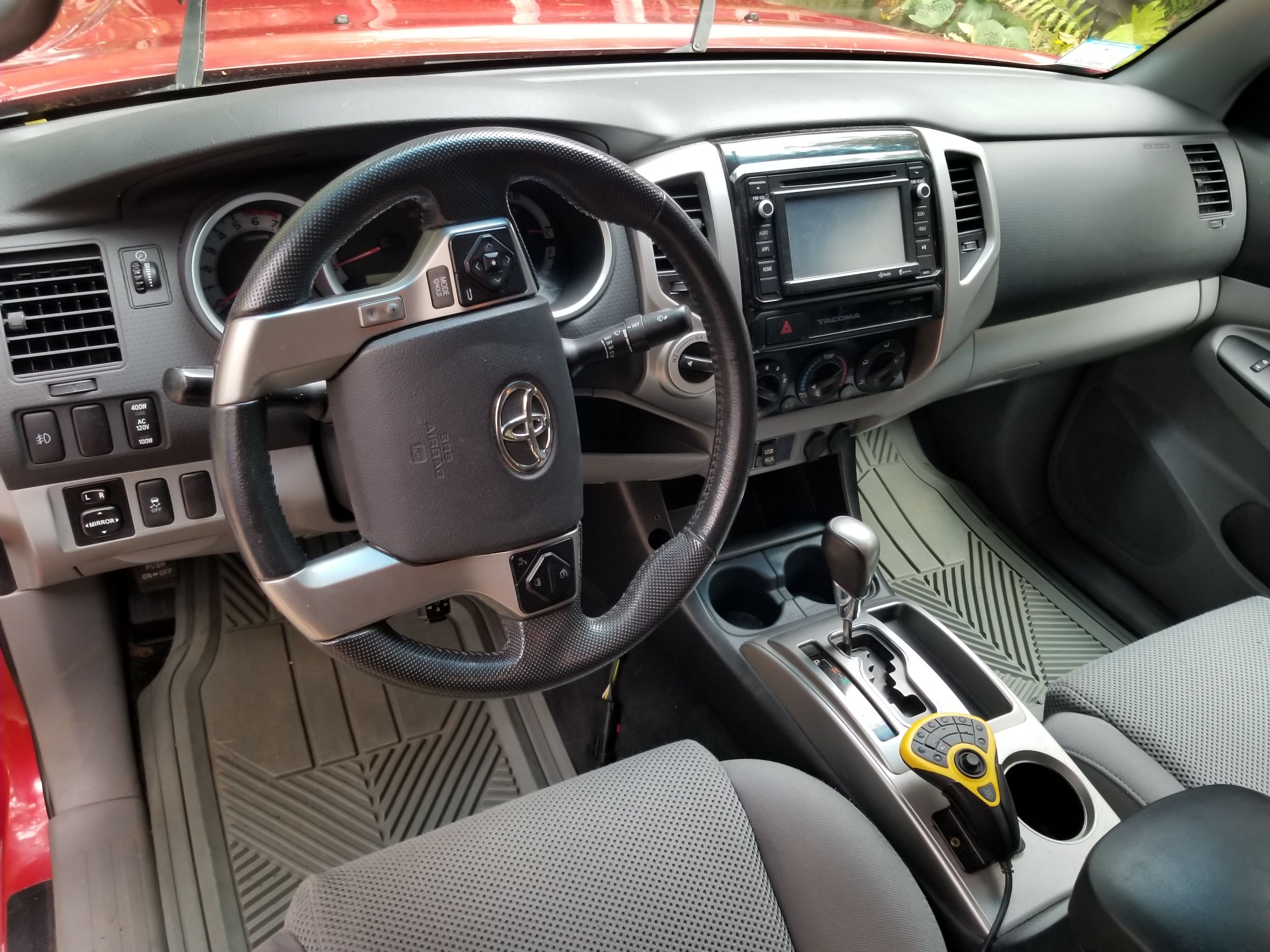 Used 2015 Toyota Tacoma 4x4 Double Cab w/ TRD Sport Package image 5