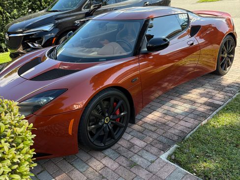 Used 2014 Lotus Evora S image 2