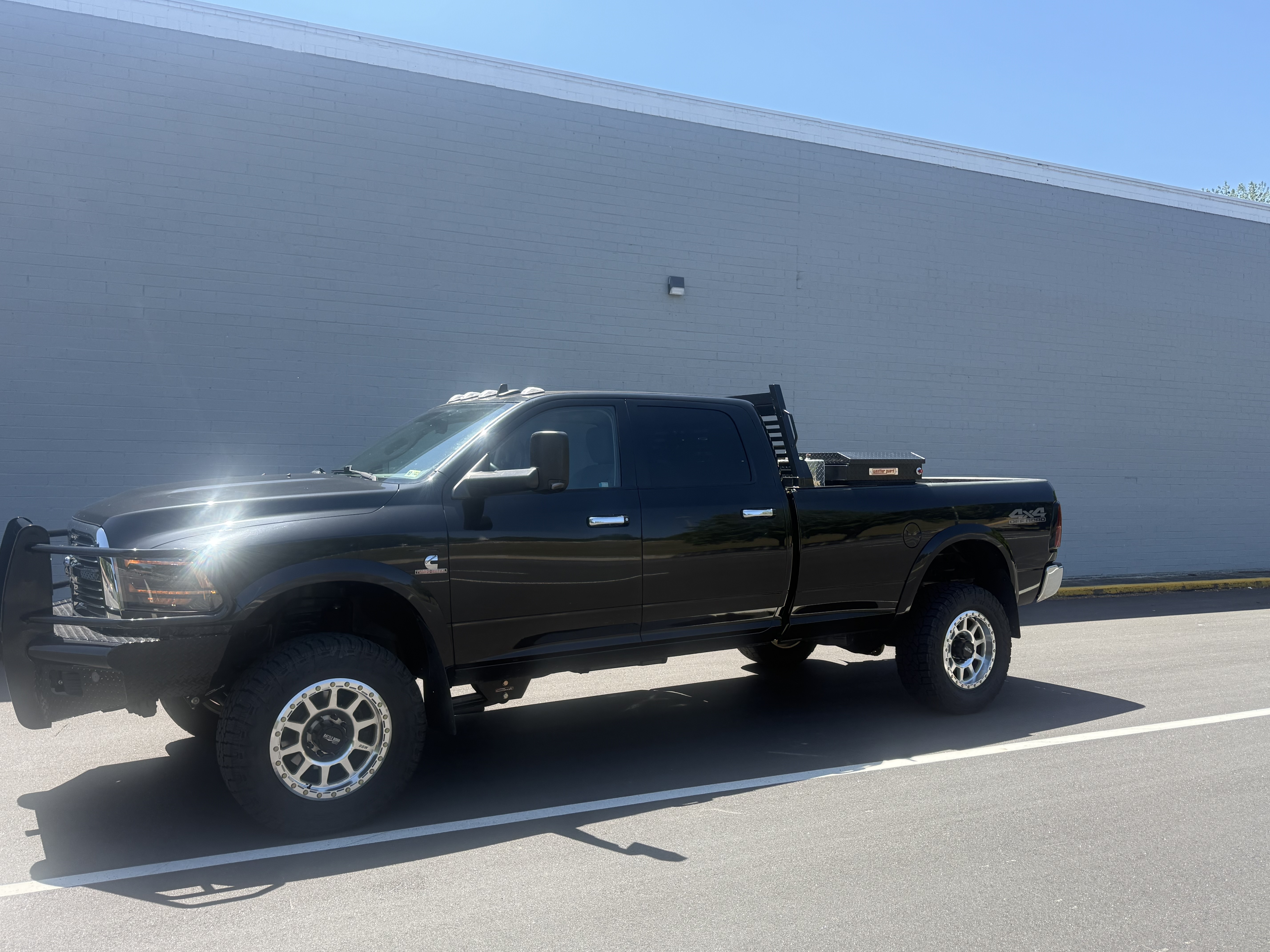 Used 2017 RAM 2500 Big Horn AWD/4WD image 1