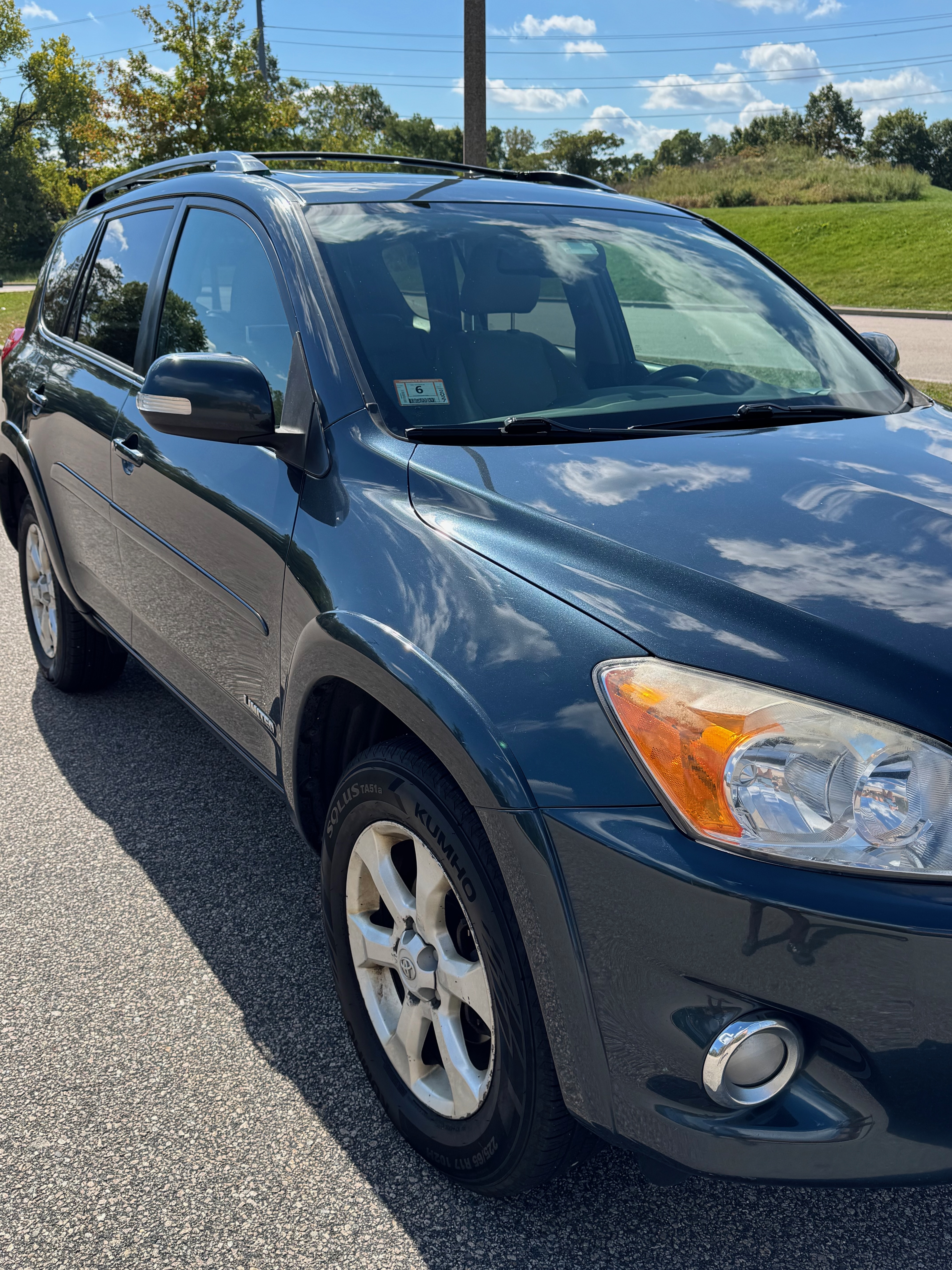 Used 2010 Toyota RAV4 Limited AWD/4WD image 9