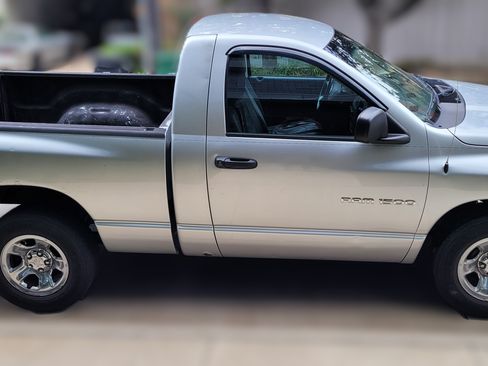 Used 2003 Dodge Ram 1500 Truck ST image 1
