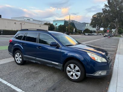 Used 2011 Subaru Outback 2.5i Premium w/ All-Weather Pkg
