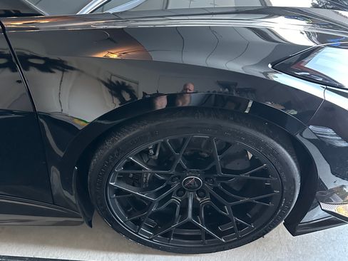 Used 2024 Chevrolet Corvette Z06 w/ Z07 Performance Package image 21