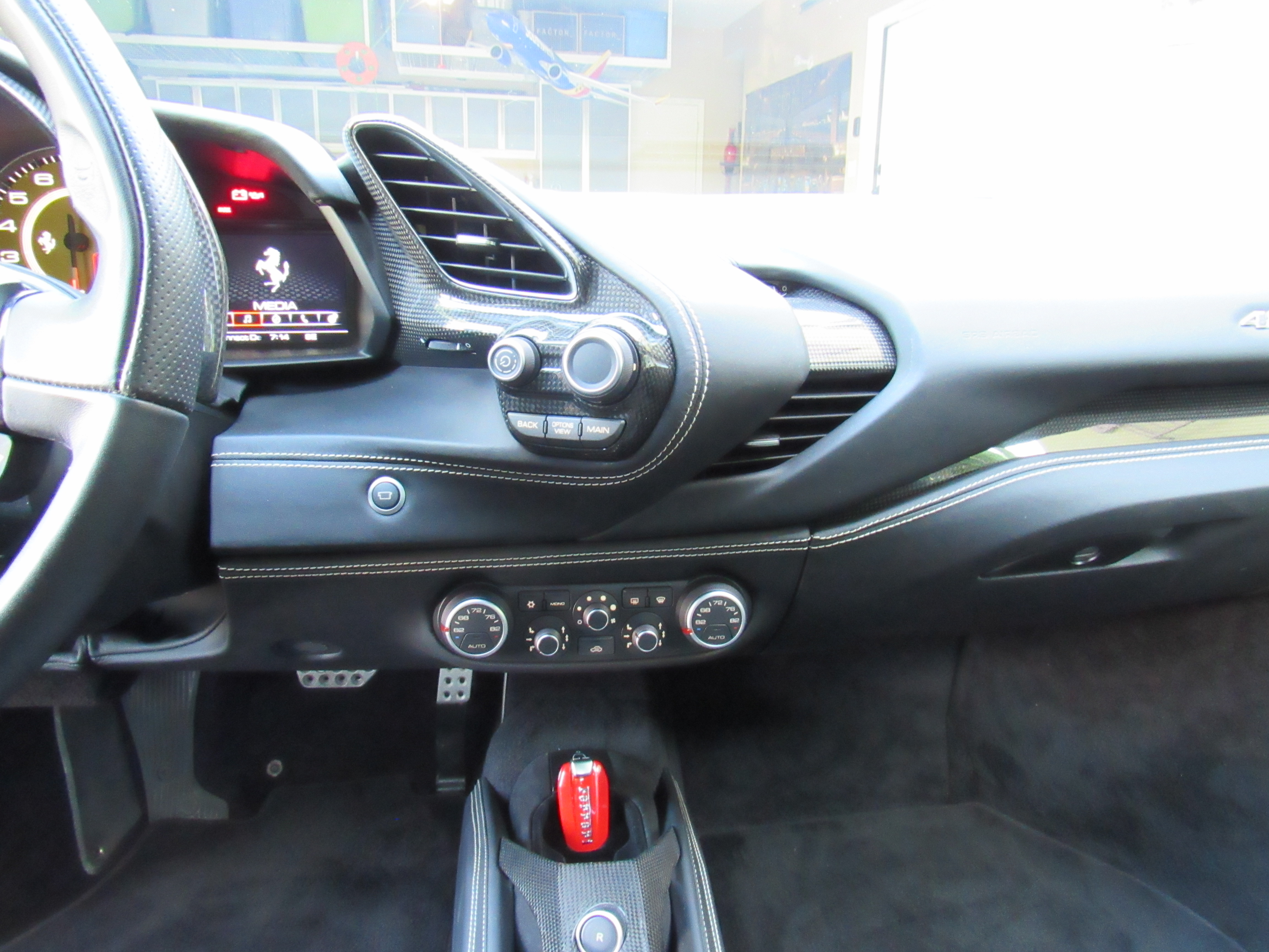 Used 2018 Ferrari 488 Spider RWD image 6