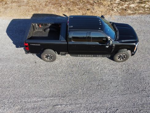 Used 2023 Ford F350 Lariat w/ Lariat Ultimate Package image 10