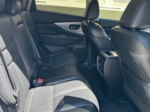 Used 2017 Nissan Murano SL w/ SL Technology Package FWD image 12