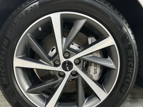 Used 2025 Genesis GV80 2.5T Advanced image 6