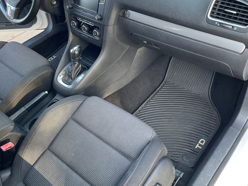 Used 2013 Volkswagen Golf TDI FWD image 5