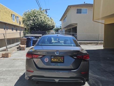 Used 2020 Nissan Sentra SR image 6