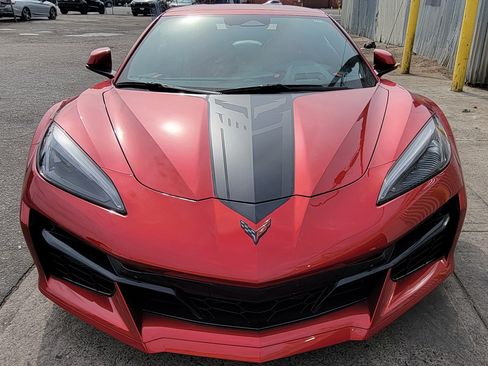 Used 2024 Chevrolet Corvette Z06 image 2