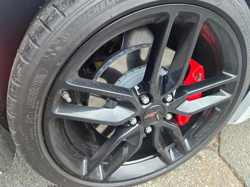 Used 2019 Chevrolet Corvette Stingray Coupe w/ Battery Protection Package image 21