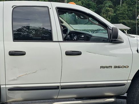 Used 2005 Dodge Ram 3500 Truck SLT w/ Trailer Tow Group image 13