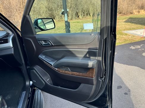 Used 2016 Chevrolet Tahoe LT image 14