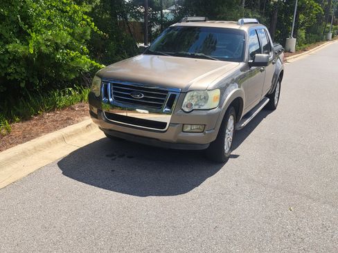 Used 2007 Ford Explorer Sport Trac Limited RWD image 1