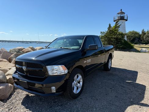 Used 2015 RAM 1500 Express image 1