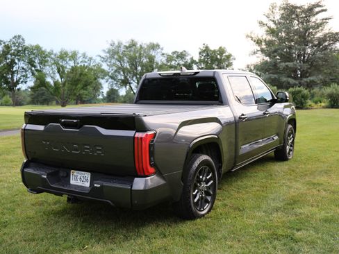 Used 2022 Toyota Tundra Platinum w/ Advanced Package AWD/4WD image 8