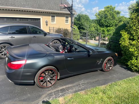 Used 2016 Mercedes-Benz SL 550 image 4