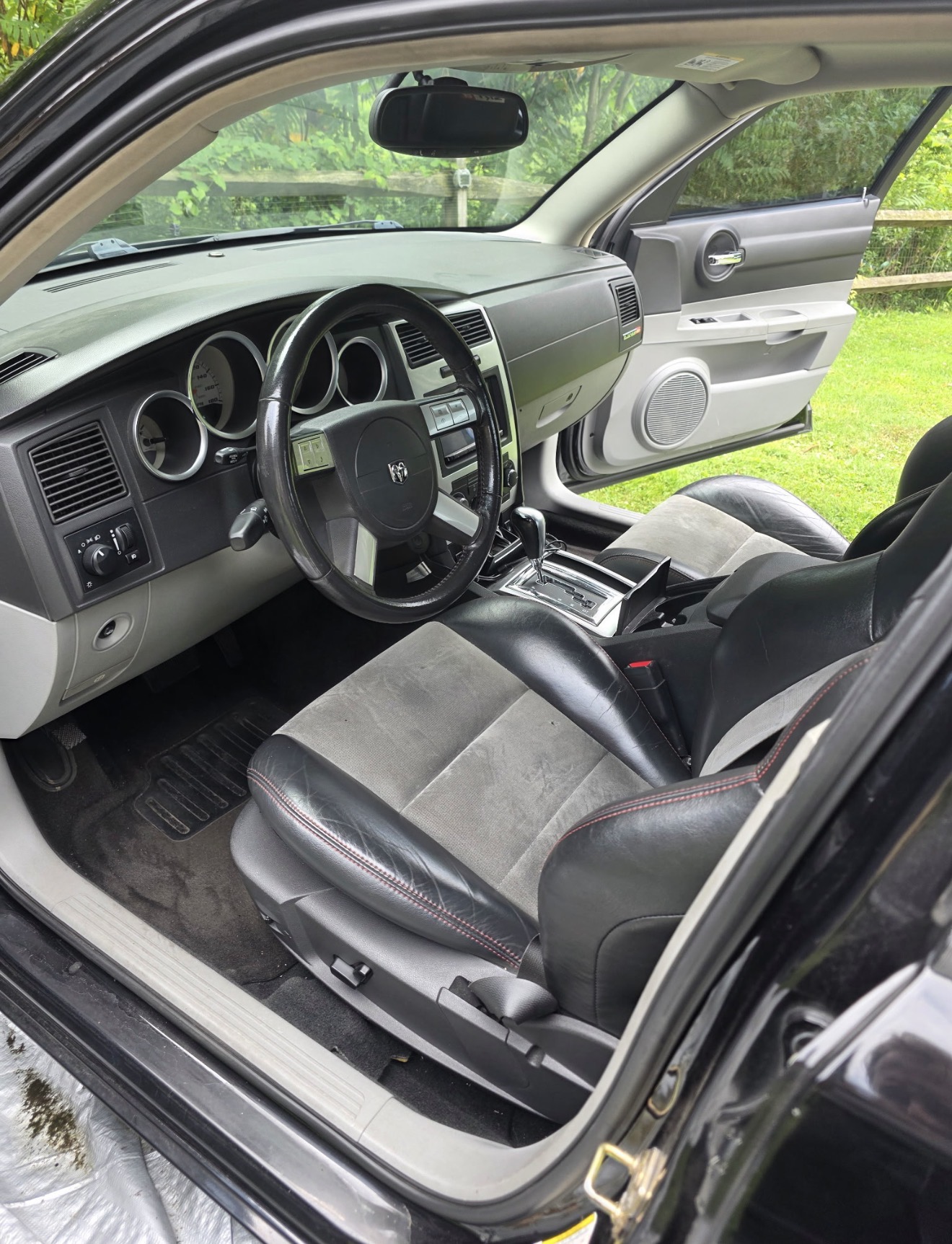 Used 2006 Dodge Charger SRT8 w/ SRT Option Group III RWD image 11