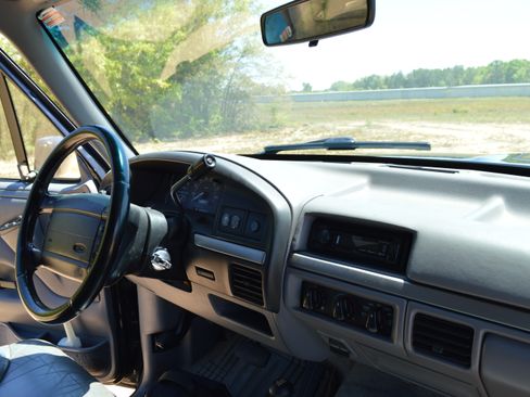 Used 1995 Ford Bronco image 19