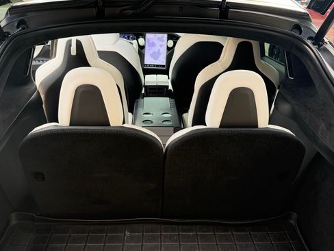 Used 2020 Tesla Model X Performance image 5