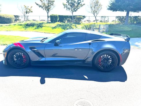 Used 2018 Chevrolet Corvette Z06 RWD image 12