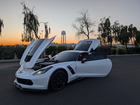 Used 2017 Chevrolet Corvette Grand Sport w/ Carbon Flash Badge Package image 20